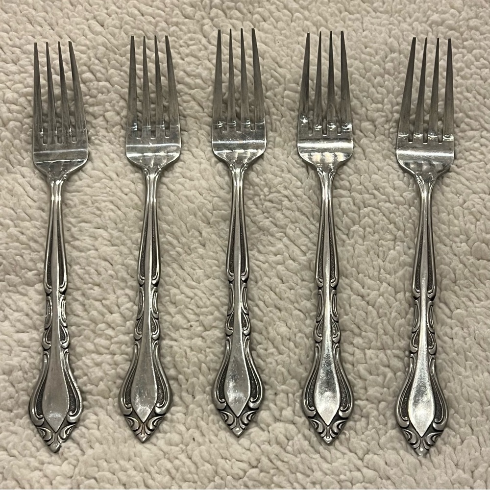 Present flatware silverware Larondine Stainless set of 5 Dinner Forks